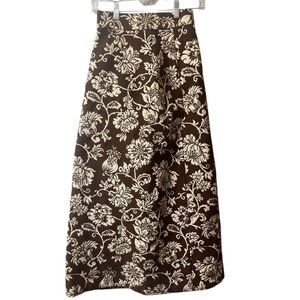 Vintage “Modern Juniors” upholstery style skirt. See desc. for sizing #10235